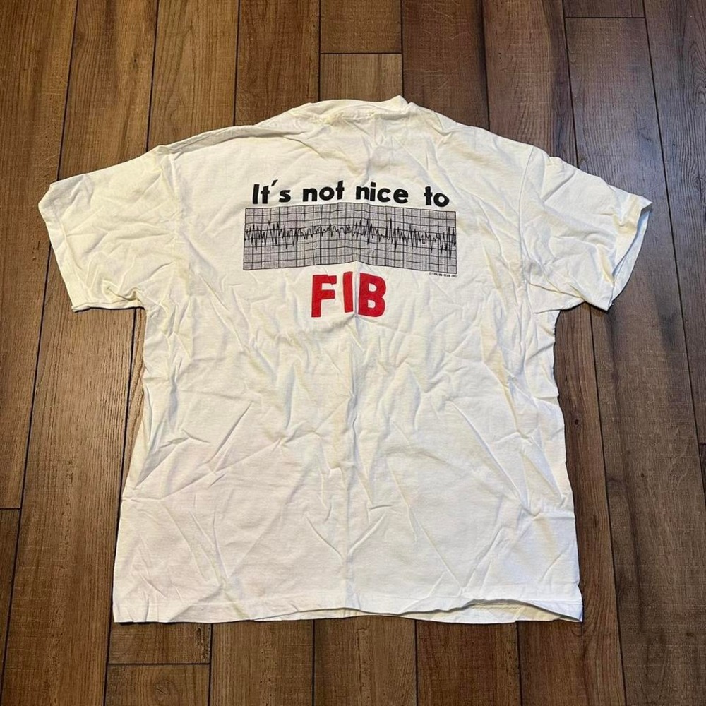 Vintage Trauma Gear Graphic T Shirt Men's XL Heart 1993 It's Not Nice To Fib - Picture 2 of 8
